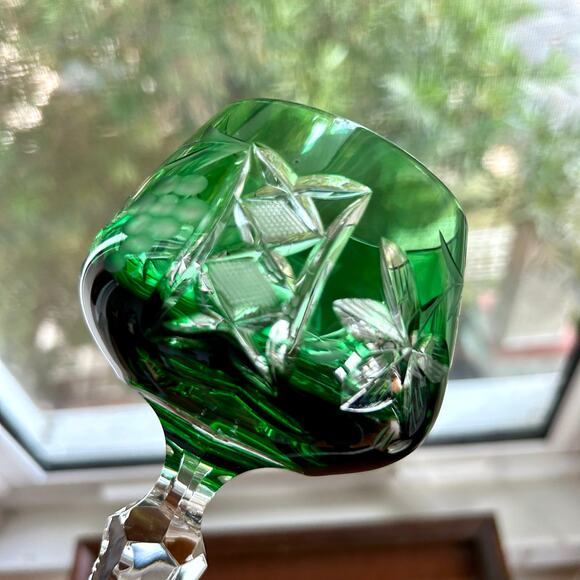 Vintage Traube-Style Emerald Green Cut-to-Clear Crystal Wine Hock Goblet - Picture 4 of 10